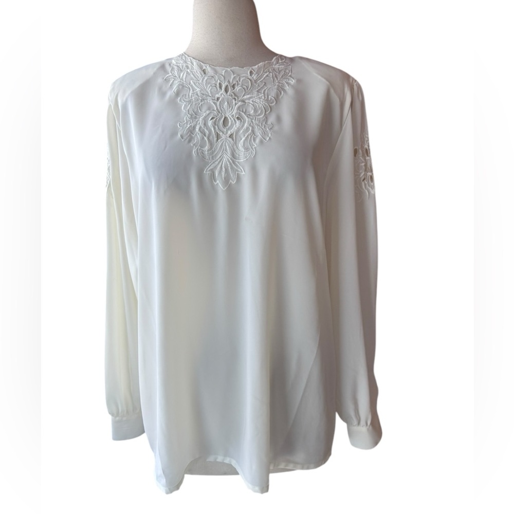 1980s‎ Christie & Jill Ivory Open Embroidered Weave Blouse